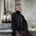 Giacca oversize nera in pile con collo alto da donna, capo casual elegante per ogni giorno. - Top / Nero / XS