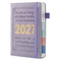 Agenda journalier 2027 violet avec bande élastique et citation dorée en relief élégante - A5 Marquage à Chaud 2027 / Violet