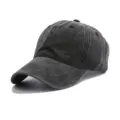 Gorra de béisbol vintage de algodón lavado en color gris oscuro liso para uso casual - Ajustable para Circunferencia de Cabeza de 55-59cm / Estilo de Cierre de Hebilla en D / Negro