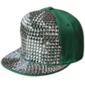 Cappello da baseball hip-hop verde con decorazione di borchie quadrate argentate - Regolabile 55-60cm / Stile con borchie quadrate argento / Verde
