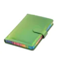 Holografisches grünes A5 Leder-Notizbuch mit Regenbogenkanten und Verschluss - A5 / Laser Grün
