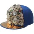 Gorra snapback azul estilo punk con cabeza de leopardo dorada y detalles de remaches - Estilo Cabeza de Leopardo / Azul Real
