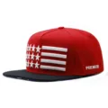 Casquette snapback hip-hop rouge avec broderie d'étoiles et rayures blanches et visière plate - 56-60cm (Réglable) / Coloris Rouge Et Noir