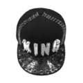 Cappello da baseball hip-hop stile punk con lettere KING in acrilico e borchie metalliche - Snakeskin pattern white character KING