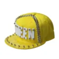 Cappello hip-hop giallo stile punk con lettere QUEEN in acrilico e borchie metalliche - Yellow QUEEN