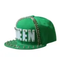Cappellino hip-hop punk verde con lettere QUEEN in acrilico bianco e borchie argento - Verde queen