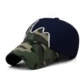 Casquette de baseball en patchwork bleu marine et camouflage avec motif montagne - Taille Unique (56-60cm) / Bleu marine