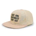 Gorra snapback de encaje melocotón con letras bordadas y visera de piel de serpiente. - Ajustable / Rosa Claro