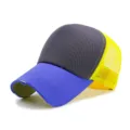 Ademende truckerpet met blauwe gerafelde rand en geel gaas achterop - Verstelbaar (56-59cm) / Geel Grijs Blauw Contrast