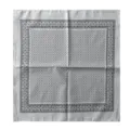 Primer plano de pañuelo blanco con lunares negros y diseño de borde intrincado - 55cmx55cm / Blanco