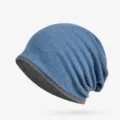 Berretto slouchy in cotone bicolore blu denim e grigio per calore invernale - Taglia Unica (Alta Elasticità) / Stile con Parte Superiore Chiusa / Blu-Grigio Scuro