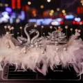 Elegant luxury crystal swan car dashboard ornament set with white feathers and pearls - White Swan + White Crystal Apple + Feather Pad / White