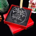 Heldere kerstversiering gegraveerd met 'Our First Christmas Together 2026' in doos - Stijl 17-Eerste Kerst Samen 2026