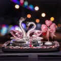 Funkelnde Schwanen-Kristall-Autodeko in Pink und Silber für das Fahrzeuginterieur - Diamond Anti-Slip Mat With Pink Diamond Heart