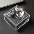 Large teardrop-shaped Heart of Africa crystal diamond ornament in a clear finish - Gift Box / 50mm / Clear