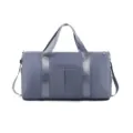 Vorderansicht einer staubblauen Reisetasche mit großem Fassungsvermögen für Fitness - Einheitsgröße / Blau