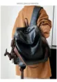 Zaino in ecopelle nera alla moda, grande capacità con grazioso ciondolo a forma di cavallo - Con Ciondolo a Cucciolo / Nero