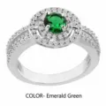 Elegante anillo plateado con cristal verde esmeralda y un halo de circonitas claras - 6 / Piedra Principal Verde