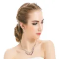Conjunto de joyas de novia de cristal de gota roja con collar y pendientes para bodas. - Solo Collar (Sin Pendientes) / Rojo