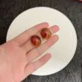 Vintage amber brown resin stud earrings with gold-plated trim for women's retro style - Oval Amber Pattern Style (E4695) / Golden Coffee