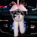 Eleganter Kristallkugel-Autoanhänger mit rosa Engelsflügeln und weißen Fellschwänzen - Rosa Band Rosa Flügel Mit Kunstpelz / Klarweiß