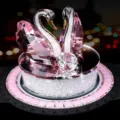 Eleganter rosa Kristallschwan-Parfümdiffusor fürs Auto mit funkelnder Strass-Basis - Rosa Schwan Mit Rutschfeste Matte
