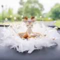Cute deer car dashboard ornament with white feathers and pearls for car interior decor - Shy Deer / Feather Sheet Anti-Slip Mat + Artificial Pearl Decoration