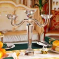 Eleganter europäischer dreiteiliger Kristallkerzenhalter für luxuriöse Hochzeitsdekoration. - 3-Arm Kristall Kandelaber (31*8*29CM)