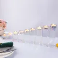 Graduated height crystal candle holder set with tealight candles, elegant home decor piece. - 5*5*4CM / Multicolor