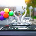 Cigno di cristallo a forma di cuore per auto con palloncini colorati - Transparent with colorful balloon with diamond mat