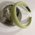 Serre-tête large rembourré en éponge vert lime pour femme avec finition en tissu - Vert menthe