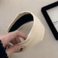 Élégant serre-tête large et rembourré en tricot crème pour un look haut de tête chic - Beige