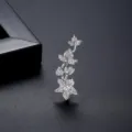 Broche fleur élégante en argent avec zircone pour pulls et manteaux - Style de Feuille Florale (X25111910) / Argent (X25111910)