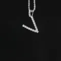Collar de estilo hip-hop con colgante de letra V plateada adornado con circonitas - Estilo Letra V(N20080601-Rh-V)