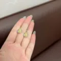 Pendientes de tulipán dorados estilo francés con piedra de ojo de gato y diamantes falsos - Dorado Blanco