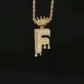 Gouden hiphop ketting met letter F hanger, kroon en schitterend zirkonia druppelontwerp - Letter F Stijl (N21030201-F) / Goud