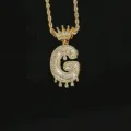 Vergulde ketting met letter G-hanger, kroon en waterdruppel details, zirkonia steen - Letter G Stijl (N21030201-G) / Goud