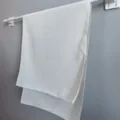 Großes weißes strukturiertes Badetuch an einem weißen Halter - Kleiner Stil / 14*18.5cm (1 Stück/Packung)
