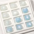 High-quality pearlescent UV color-changing cat head resin beads for DIY jewelry crafts - White to Blue (Glacier Blue Bean)