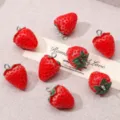 Dijes de fresa roja realistas de resina con ganchos para hacer joyas DIY - Estilo de Lazo Colgante / 17x14mm (1 Pieza/Paquete) / Fresa Pequeña
