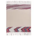 Vista detallada de un chal grueso de hilo boucle con flecos y un patrón de ondas - 185x130cm / Blanco Roto
