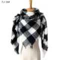 Bufanda cuadrada de cuadros negros y blancos con flecos para el otoño y el invierno - 135x135cm / Blanco y Negro (FJ-36#)