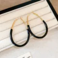 Elegant minimalist gold and black hoop earrings with geometric design for women - Color Block (E4219) / 4.4cm/6.4cm / Black