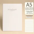 Cuaderno A5 minimalista en blanco roto con tapa texturizada y páginas rayadas - A5/80 Hojas / Blanco