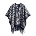 Elegante chal bohemio con estampado geométrico y flecos en tonos azul y blanco para mujer - Tops / 120x140cm / Laberinto geométrico