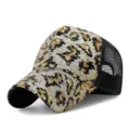 Cappellino da baseball leopardato con paillettes e rete nera traspirante - Regolabile per Circonferenza Testa 55-59cm / Stile Paillettes - Leopardo Caffè