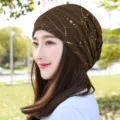 Eleganter brauner Spitzen-Turbanhut für Damen mit glitzernden goldenen Strasssteinen für den Herbst - Einheitsgröße (Dehnbar) / Kaffee (Linienstrass)