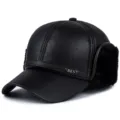 Hochwertige schwarze PU-Leder Baseballkappe mit dicken Kunstfell Ohrenschützern für Winter - BEST Kleines Label (BQ381) / Schwarz (schwarzes Samtfutter)