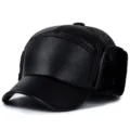 Schwarze PU-Leder-Wintermütze für Herren mit warmen Ohrenklappen aus Kunstpelz für draußen - Schlichter Stil (BQ381) / Schwarz (schwarzes Samtfutter)