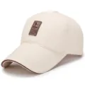 Cappellino da baseball minimalista in cotone beige da uomo con elegante toppa in pelle - Cotton-beige / Regolabile (Adatto per circonferenza testa 56-60cm)